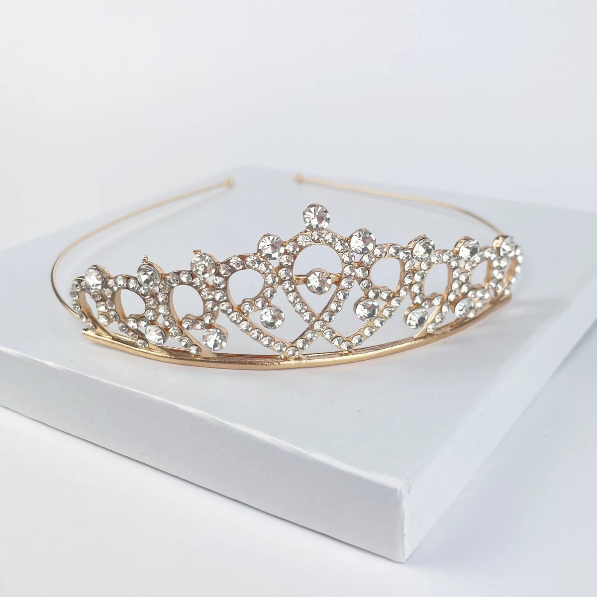 Dorotea arany színű menyasszonyi tiara