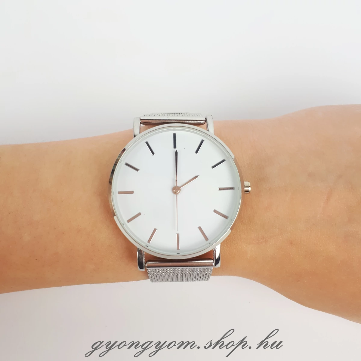 Gemma ezüst színű óra